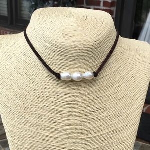 Jewelry Junkie- Pearl Leather Choker Necklace
